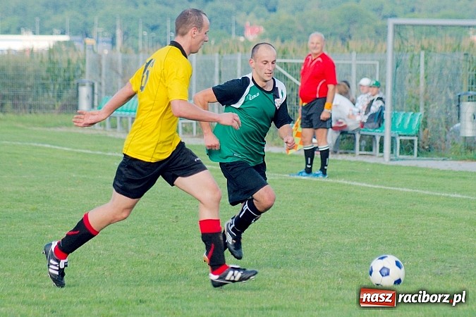 Zdjęcie w galerii na portalu naszraciborz.pl: Udana inauguracja Płoni. Zapowiedzi Krzyżkowic bez pokrycia wiadomości z regionu