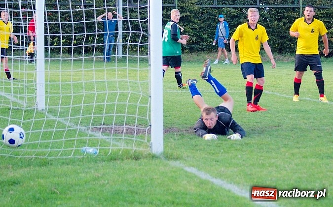 Zdjęcie w galerii na portalu naszraciborz.pl: Udana inauguracja Płoni. Zapowiedzi Krzyżkowic bez pokrycia wiadomości z regionu