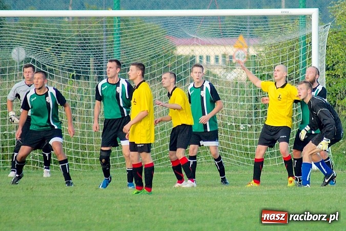 Zdjęcie w galerii na portalu naszraciborz.pl: Udana inauguracja Płoni. Zapowiedzi Krzyżkowic bez pokrycia wiadomości z regionu