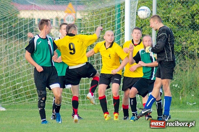 Zdjęcie w galerii na portalu naszraciborz.pl: Udana inauguracja Płoni. Zapowiedzi Krzyżkowic bez pokrycia wiadomości z regionu