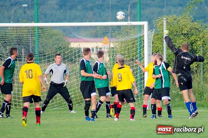 Zdjęcie w galerii na portalu naszraciborz.pl: Udana inauguracja Płoni. Zapowiedzi Krzyżkowic bez pokrycia wiadomości z regionu