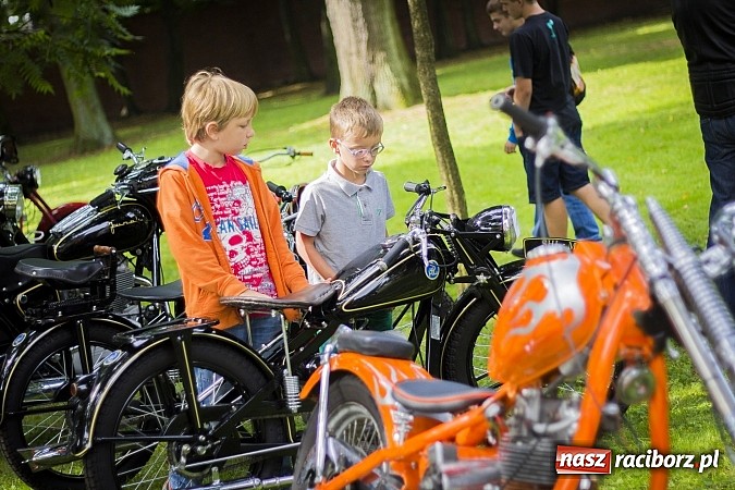 Zdjęcie w galerii na portalu naszraciborz.pl: Zabytkowe maszyny w Wojnowicach wiadomości z regionu