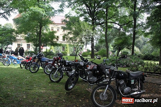 Zdjęcie w galerii na portalu naszraciborz.pl: Zabytkowe maszyny w Wojnowicach wiadomości z regionu