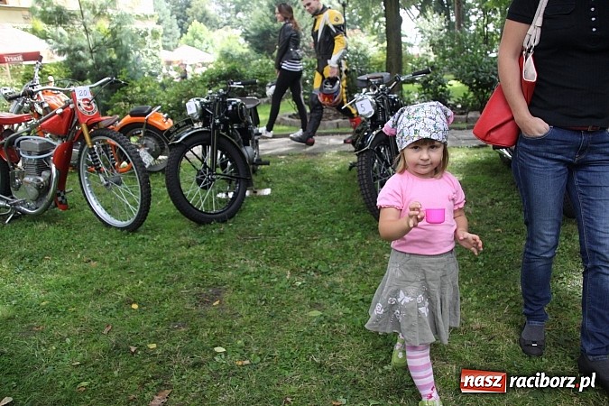 Zdjęcie w galerii na portalu naszraciborz.pl: Zabytkowe maszyny w Wojnowicach wiadomości z regionu