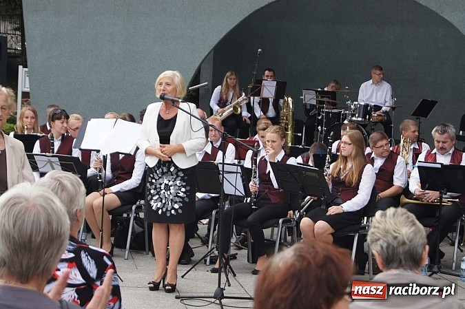 Zdjęcie w galerii na portalu naszraciborz.pl: Plania na finał koncertów letnich w Parku Roth  wiadomości z regionu