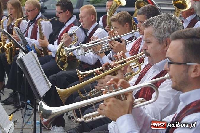Zdjęcie w galerii na portalu naszraciborz.pl: Plania na finał koncertów letnich w Parku Roth  wiadomości z regionu