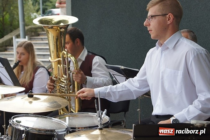Zdjęcie w galerii na portalu naszraciborz.pl: Plania na finał koncertów letnich w Parku Roth  wiadomości z regionu