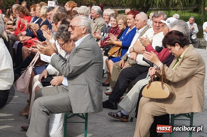 Zdjęcie w galerii na portalu naszraciborz.pl: Plania na finał koncertów letnich w Parku Roth  wiadomości z regionu