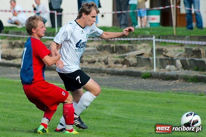 Zdjęcie w galerii na portalu naszraciborz.pl: Nerwowo w starciu beniaminków. Rezerwy Tworkowa lepsze od Wojnowic wiadomości z regionu