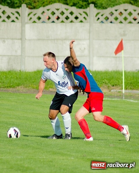Zdjęcie w galerii na portalu naszraciborz.pl: Nerwowo w starciu beniaminków. Rezerwy Tworkowa lepsze od Wojnowic wiadomości z regionu