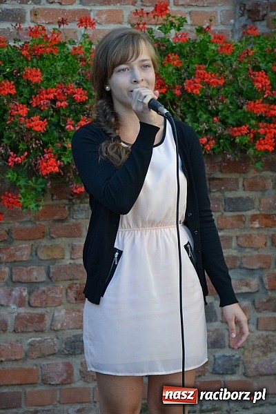 Zdjęcie w galerii na portalu naszraciborz.pl: Wychowanki MDK-u wystąpiły na zamku wiadomości z regionu