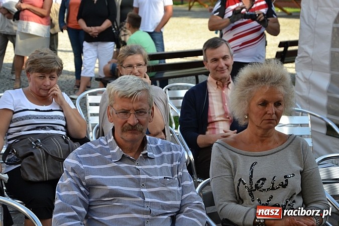 Zdjęcie w galerii na portalu naszraciborz.pl: Wychowanki MDK-u wystąpiły na zamku wiadomości z regionu