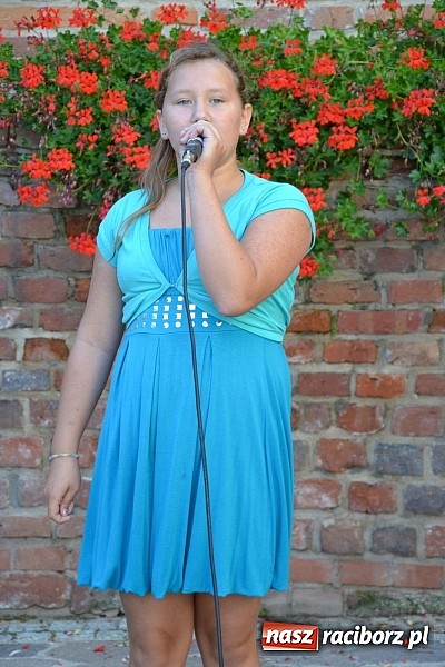 Zdjęcie w galerii na portalu naszraciborz.pl: Wychowanki MDK-u wystąpiły na zamku wiadomości z regionu