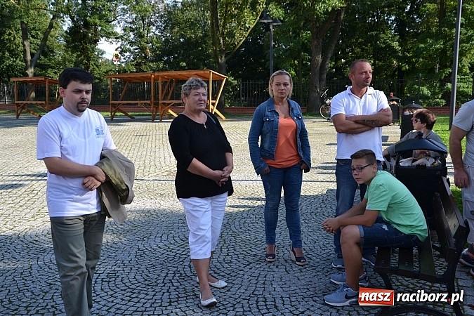 Zdjęcie w galerii na portalu naszraciborz.pl: Wychowanki MDK-u wystąpiły na zamku wiadomości z regionu