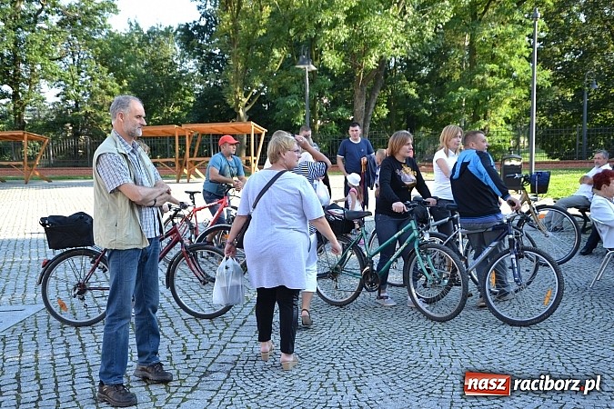 Zdjęcie w galerii na portalu naszraciborz.pl: Wychowanki MDK-u wystąpiły na zamku wiadomości z regionu