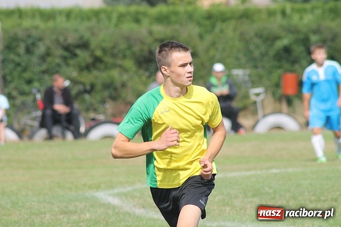 Zdjęcie w galerii na portalu naszraciborz.pl: Niespodzianka w Adamowicach. Brzezie pokonane wiadomości z regionu