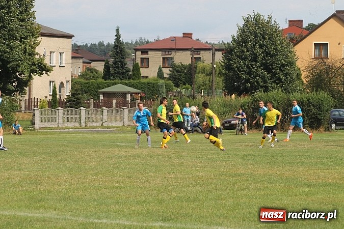 Zdjęcie w galerii na portalu naszraciborz.pl: Niespodzianka w Adamowicach. Brzezie pokonane wiadomości z regionu