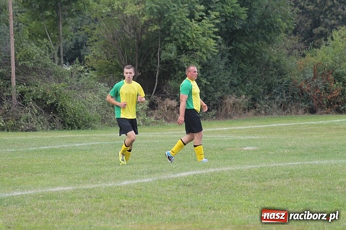 Zdjęcie w galerii na portalu naszraciborz.pl: Niespodzianka w Adamowicach. Brzezie pokonane wiadomości z regionu