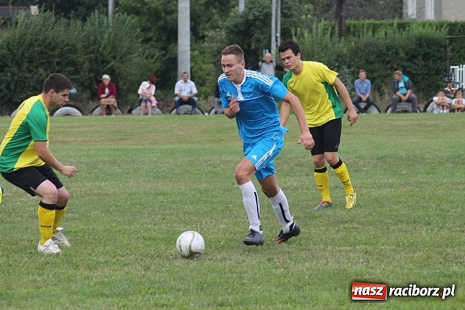 Zdjęcie w galerii na portalu naszraciborz.pl: Niespodzianka w Adamowicach. Brzezie pokonane wiadomości z regionu