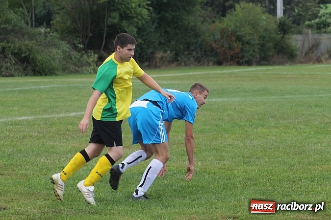 Zdjęcie w galerii na portalu naszraciborz.pl: Niespodzianka w Adamowicach. Brzezie pokonane wiadomości z regionu