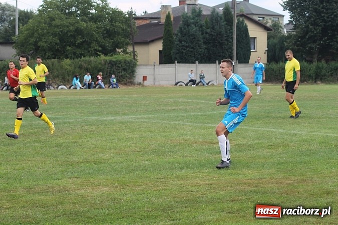 Zdjęcie w galerii na portalu naszraciborz.pl: Niespodzianka w Adamowicach. Brzezie pokonane wiadomości z regionu