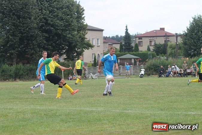 Zdjęcie w galerii na portalu naszraciborz.pl: Niespodzianka w Adamowicach. Brzezie pokonane wiadomości z regionu