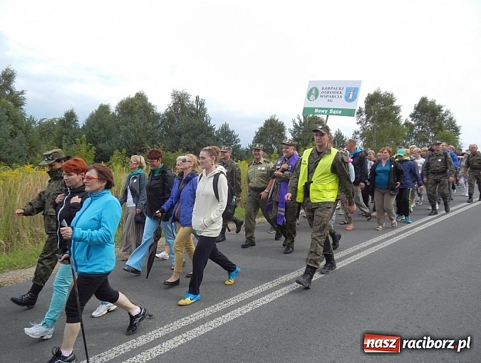 Zdjęcie w galerii na portalu naszraciborz.pl: Pogranicznicy pielgrzymowali na Jasną Górę wiadomości z regionu