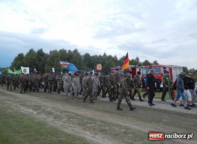 Zdjęcie w galerii na portalu naszraciborz.pl: Pogranicznicy pielgrzymowali na Jasną Górę wiadomości z regionu