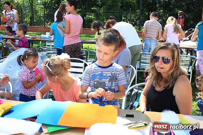 Zdjęcie w galerii na portalu naszraciborz.pl: Warsztaty zabawkarskie, czyli kolejna odsłona akcji Zamkowy Zuch 2014 wiadomości z regionu
