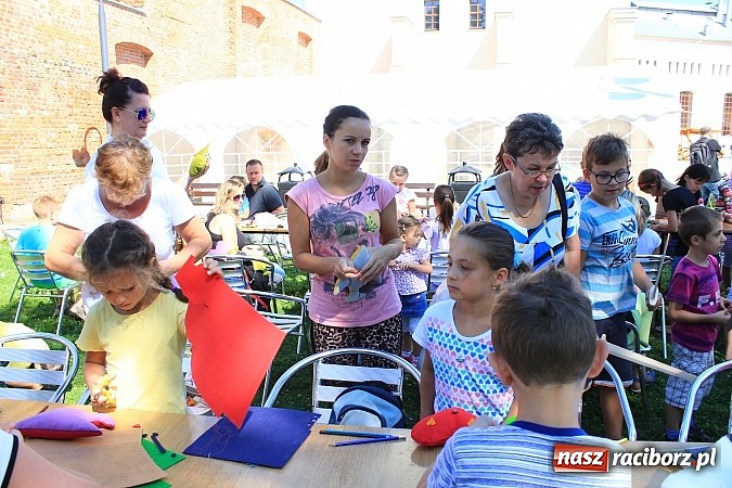 Zdjęcie w galerii na portalu naszraciborz.pl: Warsztaty zabawkarskie, czyli kolejna odsłona akcji Zamkowy Zuch 2014 wiadomości z regionu