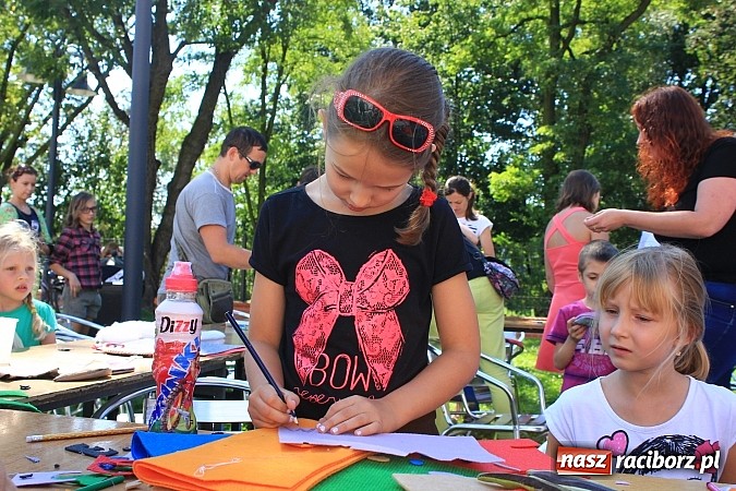Zdjęcie w galerii na portalu naszraciborz.pl: Warsztaty zabawkarskie, czyli kolejna odsłona akcji Zamkowy Zuch 2014 wiadomości z regionu