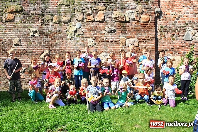 Zdjęcie w galerii na portalu naszraciborz.pl: Warsztaty zabawkarskie, czyli kolejna odsłona akcji Zamkowy Zuch 2014 wiadomości z regionu
