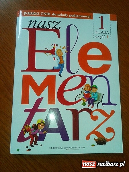 Zdjęcie w galerii na portalu naszraciborz.pl: Darmowy podręcznik już w raciborskich szkołach wiadomości z regionu