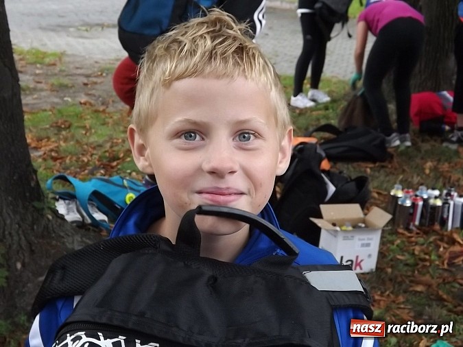 Zdjęcie w galerii na portalu naszraciborz.pl: Artystyczne wariacje na ścianie przy DK Strzecha wiadomości z regionu