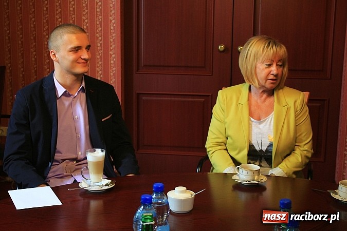 Zdjęcie w galerii na portalu naszraciborz.pl: Srebrny Tokarski gościem Mirosława Lenka wiadomości z regionu