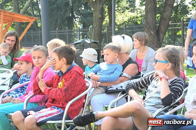Zdjęcie w galerii na portalu naszraciborz.pl: Zamkowe Zuchy na spotkaniu z alchemią wiadomości z regionu