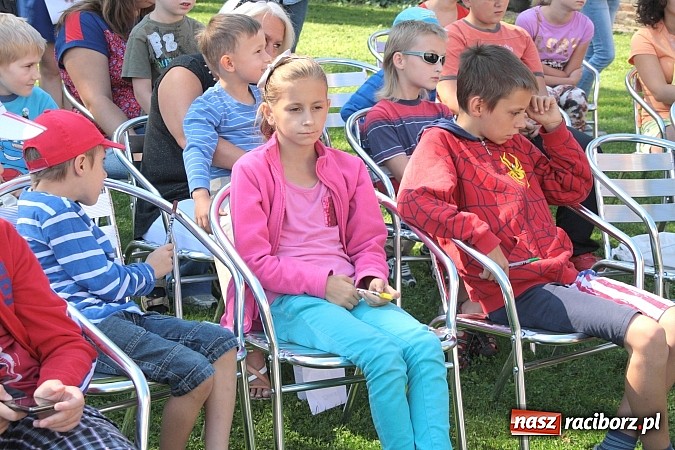 Zdjęcie w galerii na portalu naszraciborz.pl: Zamkowe Zuchy na spotkaniu z alchemią wiadomości z regionu