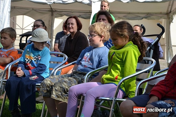 Zdjęcie w galerii na portalu naszraciborz.pl: Zamkowe Zuchy na spotkaniu z alchemią wiadomości z regionu