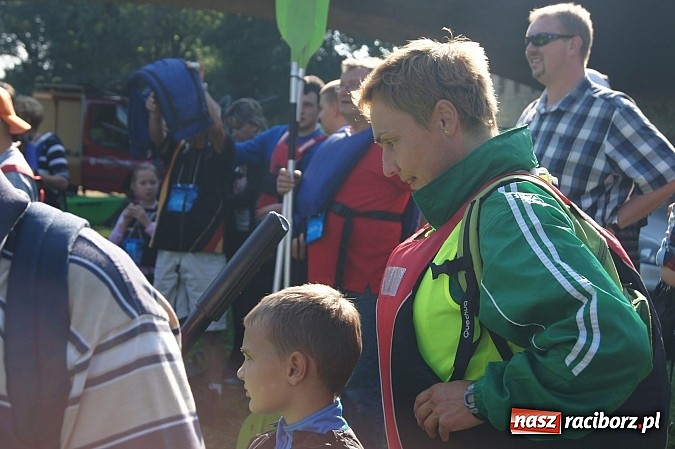 Zdjęcie w galerii na portalu naszraciborz.pl: Popłynęli kajakami z Gminą Rudnik  wiadomości z regionu