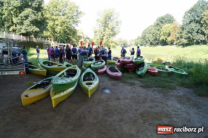 Zdjęcie w galerii na portalu naszraciborz.pl: Popłynęli kajakami z Gminą Rudnik  wiadomości z regionu