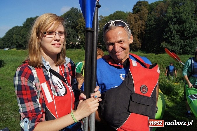 Zdjęcie w galerii na portalu naszraciborz.pl: Popłynęli kajakami z Gminą Rudnik  wiadomości z regionu