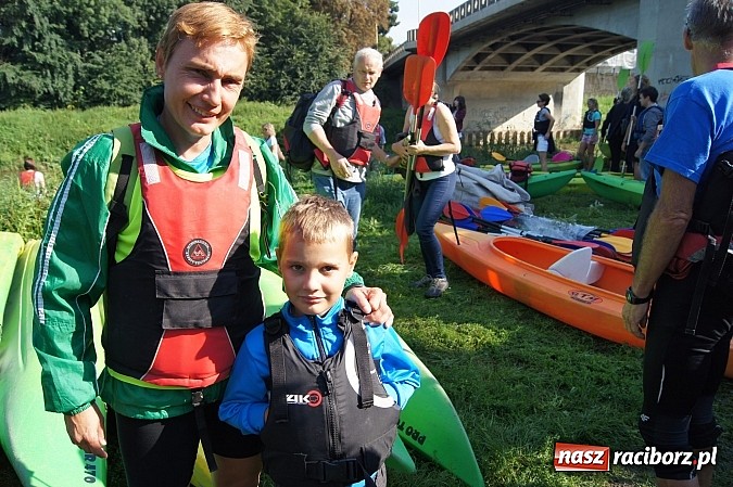 Zdjęcie w galerii na portalu naszraciborz.pl: Popłynęli kajakami z Gminą Rudnik  wiadomości z regionu