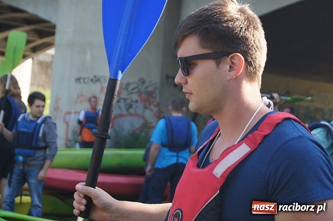 Zdjęcie w galerii na portalu naszraciborz.pl: Popłynęli kajakami z Gminą Rudnik  wiadomości z regionu