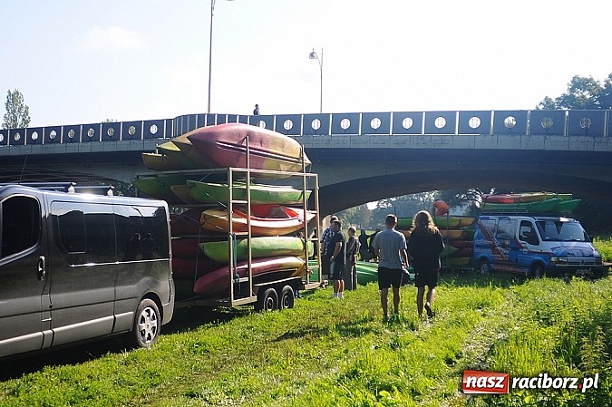 Zdjęcie w galerii na portalu naszraciborz.pl: Popłynęli kajakami z Gminą Rudnik  wiadomości z regionu