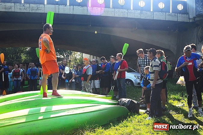 Zdjęcie w galerii na portalu naszraciborz.pl: Popłynęli kajakami z Gminą Rudnik  wiadomości z regionu