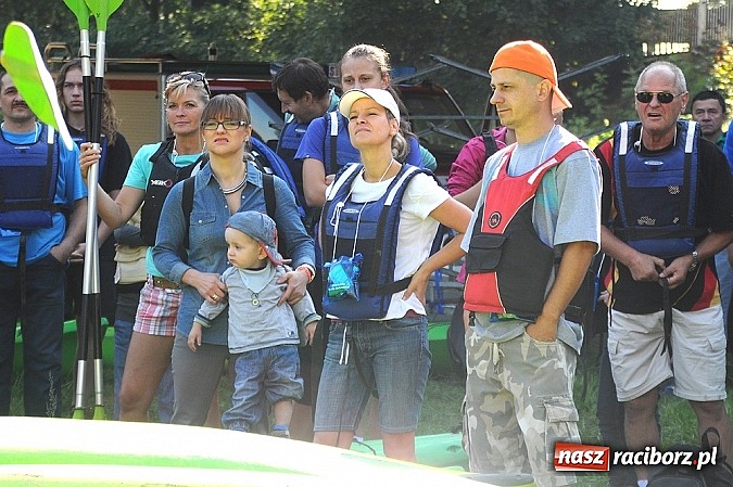 Zdjęcie w galerii na portalu naszraciborz.pl: Popłynęli kajakami z Gminą Rudnik  wiadomości z regionu