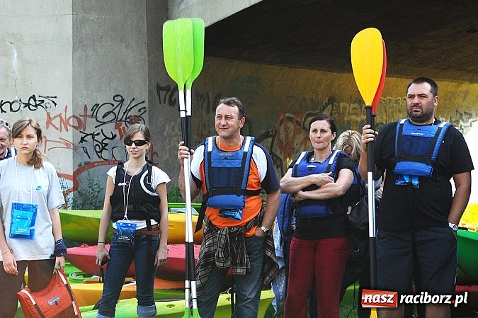 Zdjęcie w galerii na portalu naszraciborz.pl: Popłynęli kajakami z Gminą Rudnik  wiadomości z regionu