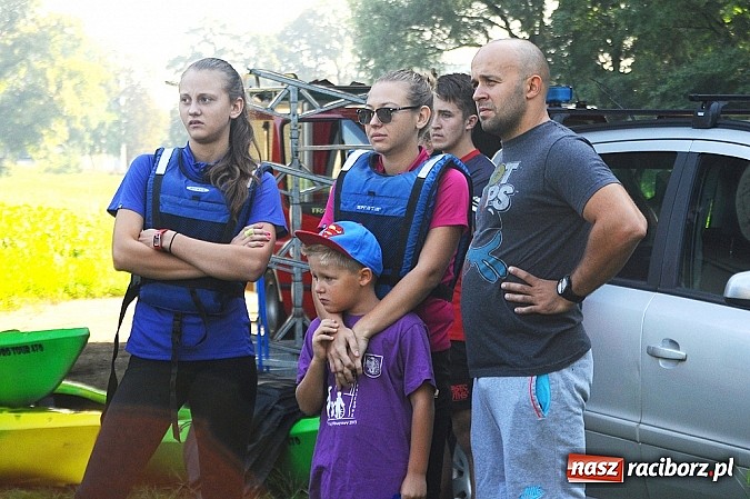 Zdjęcie w galerii na portalu naszraciborz.pl: Popłynęli kajakami z Gminą Rudnik  wiadomości z regionu