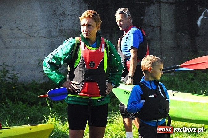 Zdjęcie w galerii na portalu naszraciborz.pl: Popłynęli kajakami z Gminą Rudnik  wiadomości z regionu