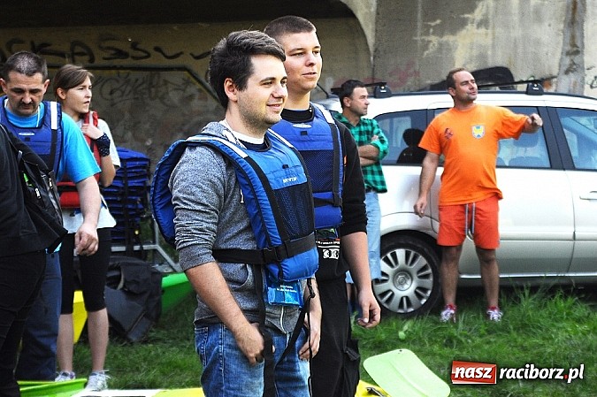 Zdjęcie w galerii na portalu naszraciborz.pl: Popłynęli kajakami z Gminą Rudnik  wiadomości z regionu